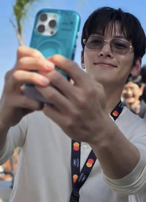 A moment captured by a fan of Ji Changwook