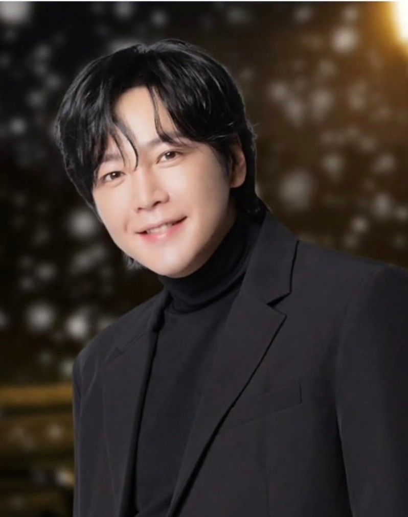 Latest photo of Jang Geunsuk