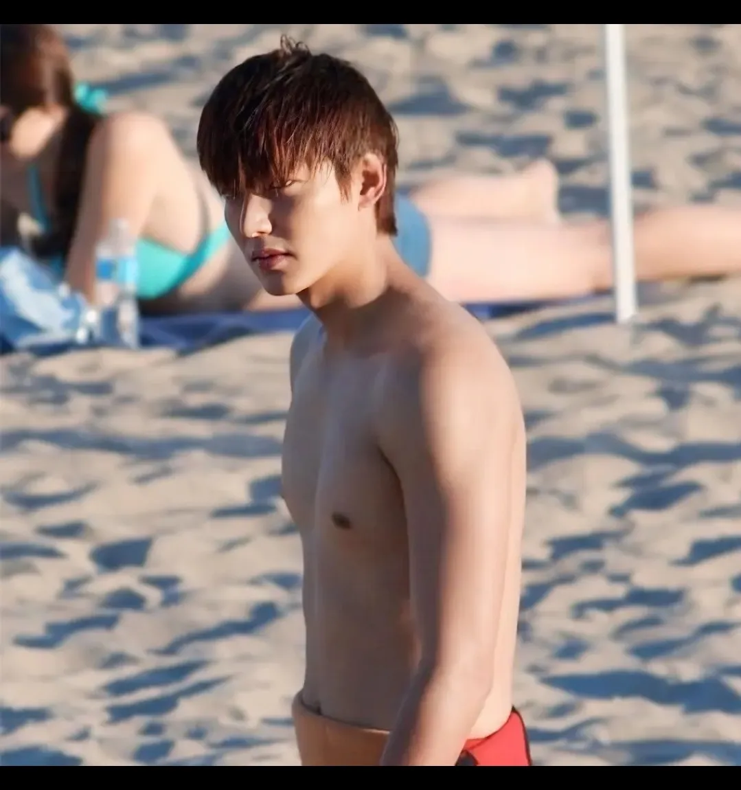 이민호 최근 활동샷