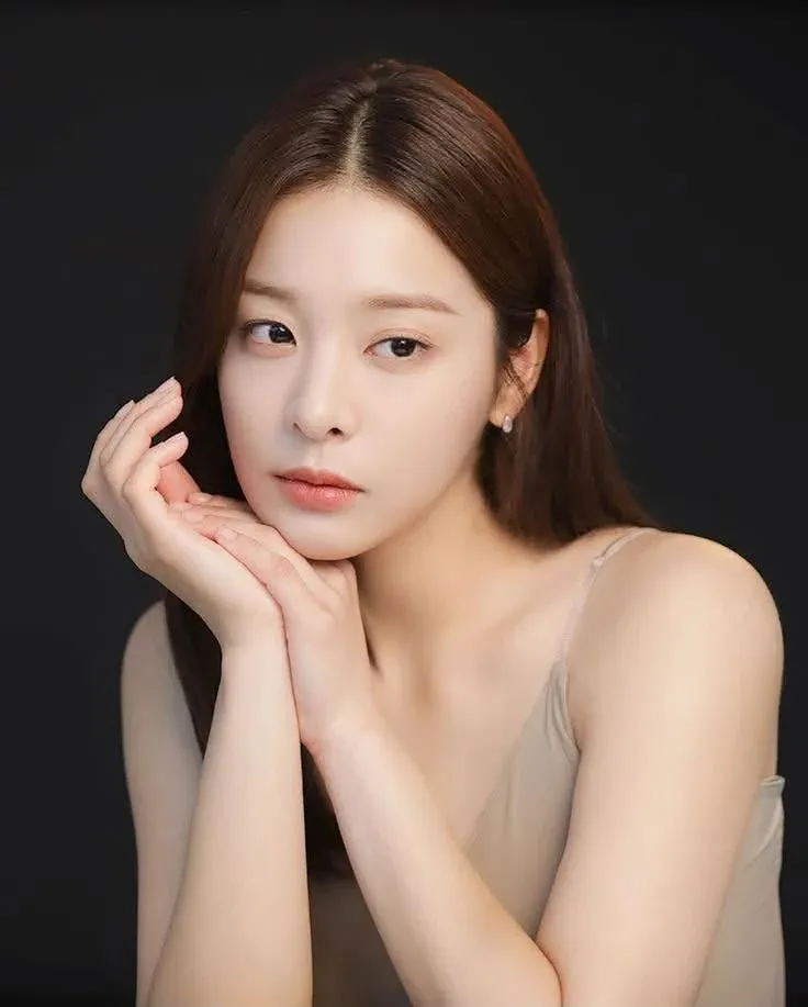 Recent activity shot of Seol Inah