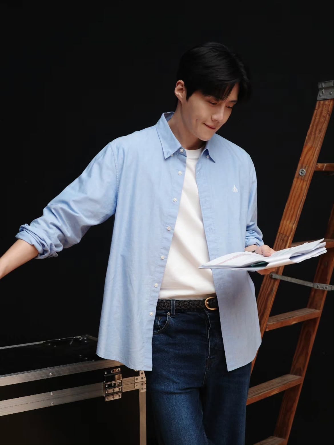 Behind-the-scenes cut of Kim Seonho