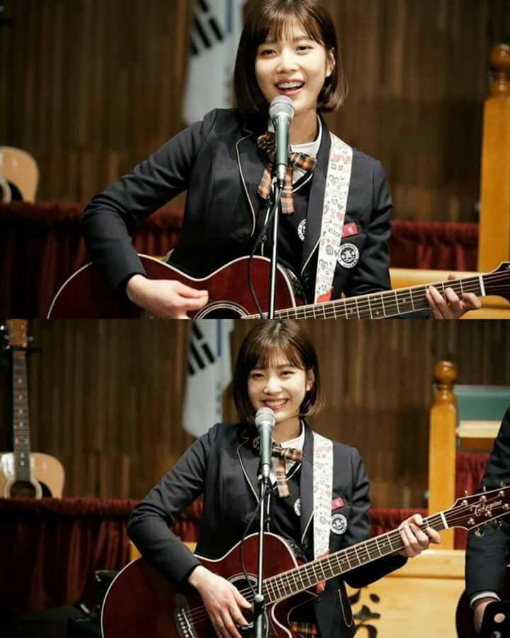 Behind-the-scenes cut of Chun Woohee