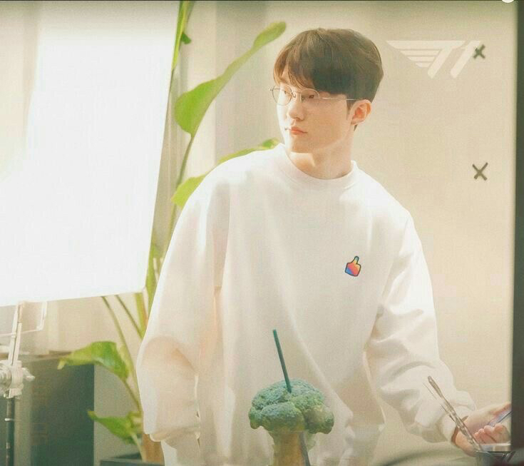 Latest photo of Faker