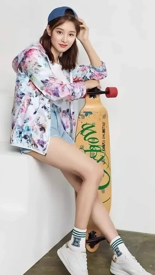 Special wallpaper made by Kim Jiwon's fans