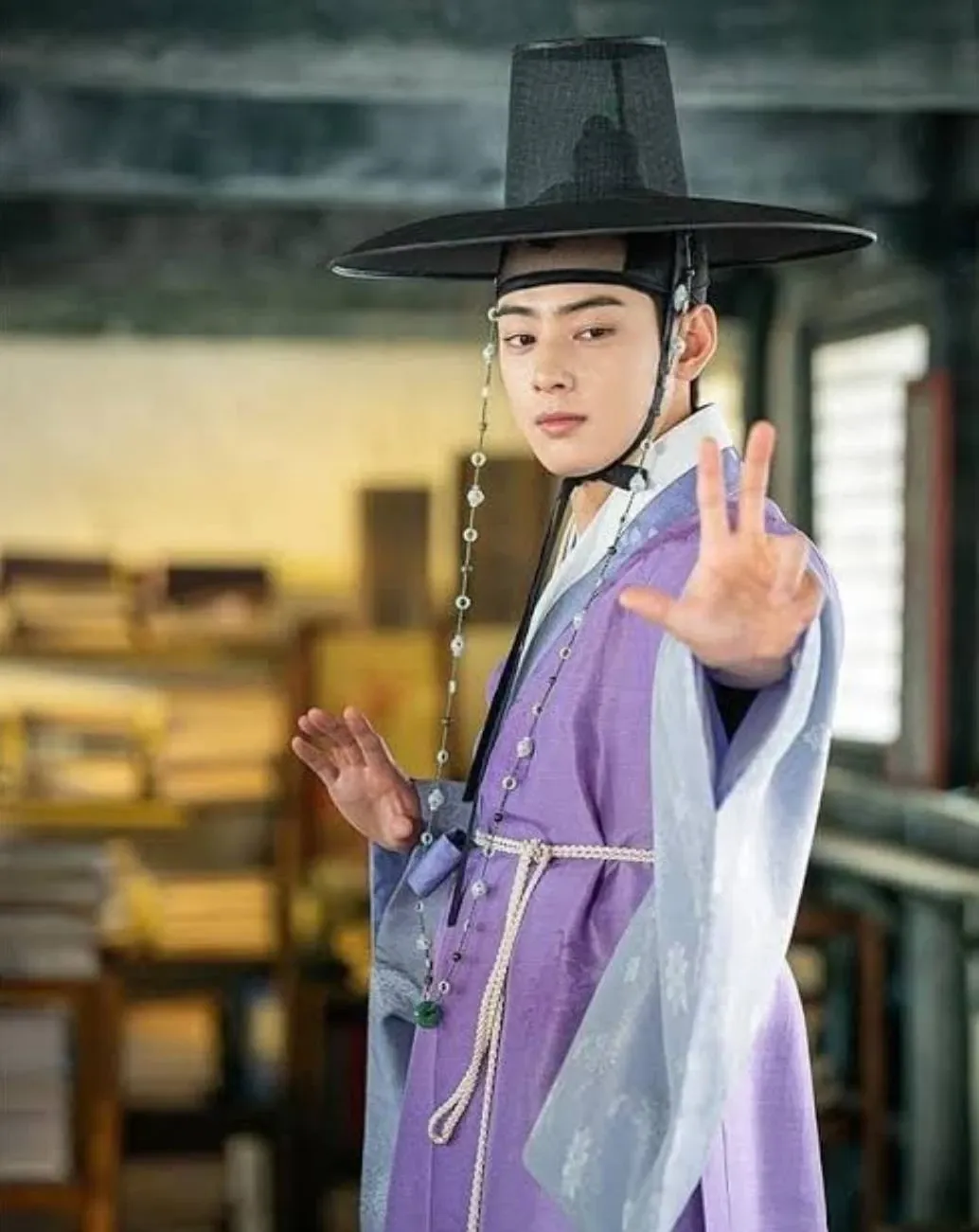 Recent activity shot of Cha Eunwoo