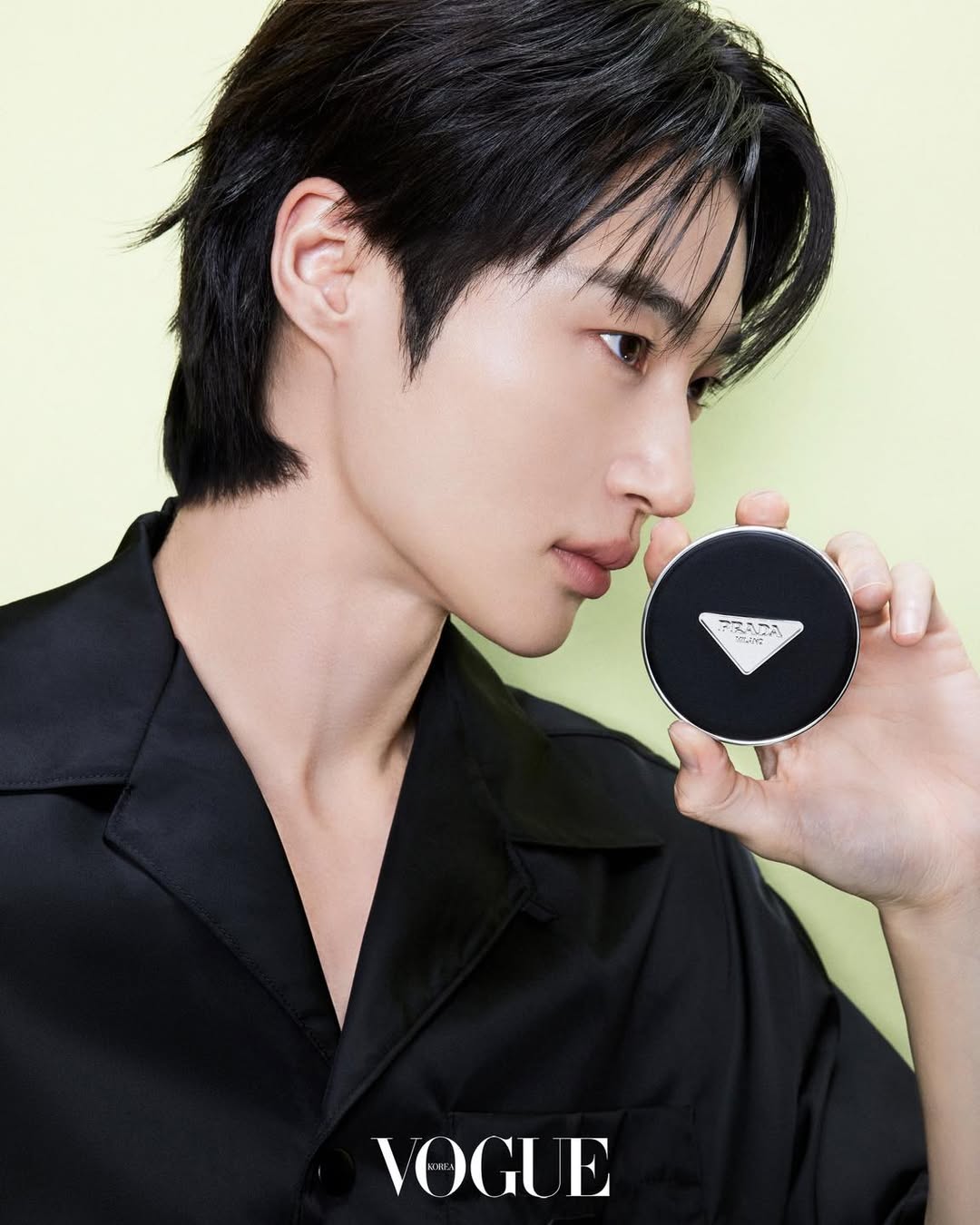 Behind-the-scenes cut of Byeon Wooseok