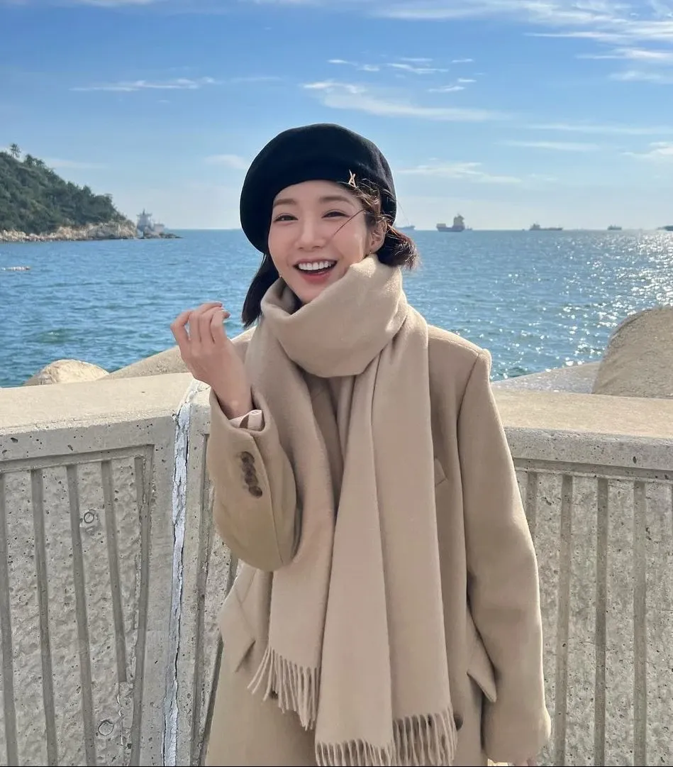 Latest photo of Park Minyoung