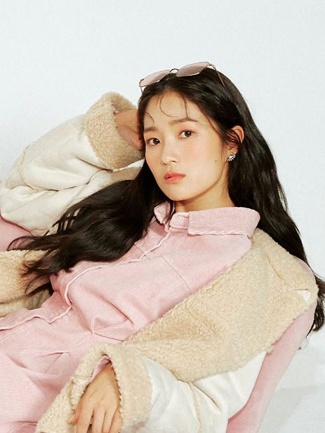 Recent activity shot of Kim Hyeyoon