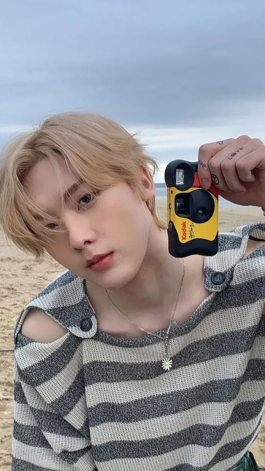 Today's popular wallpaper in Yoon Sanha community