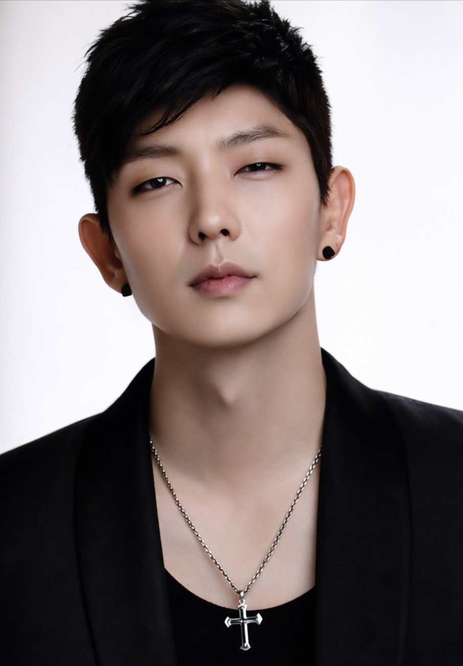Recent activity shot of Lee Joongi