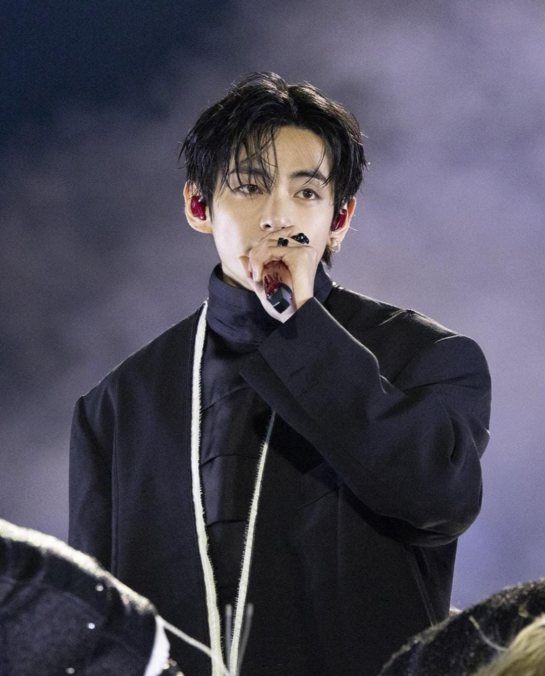 김태형 (뷔)의 최신 사진