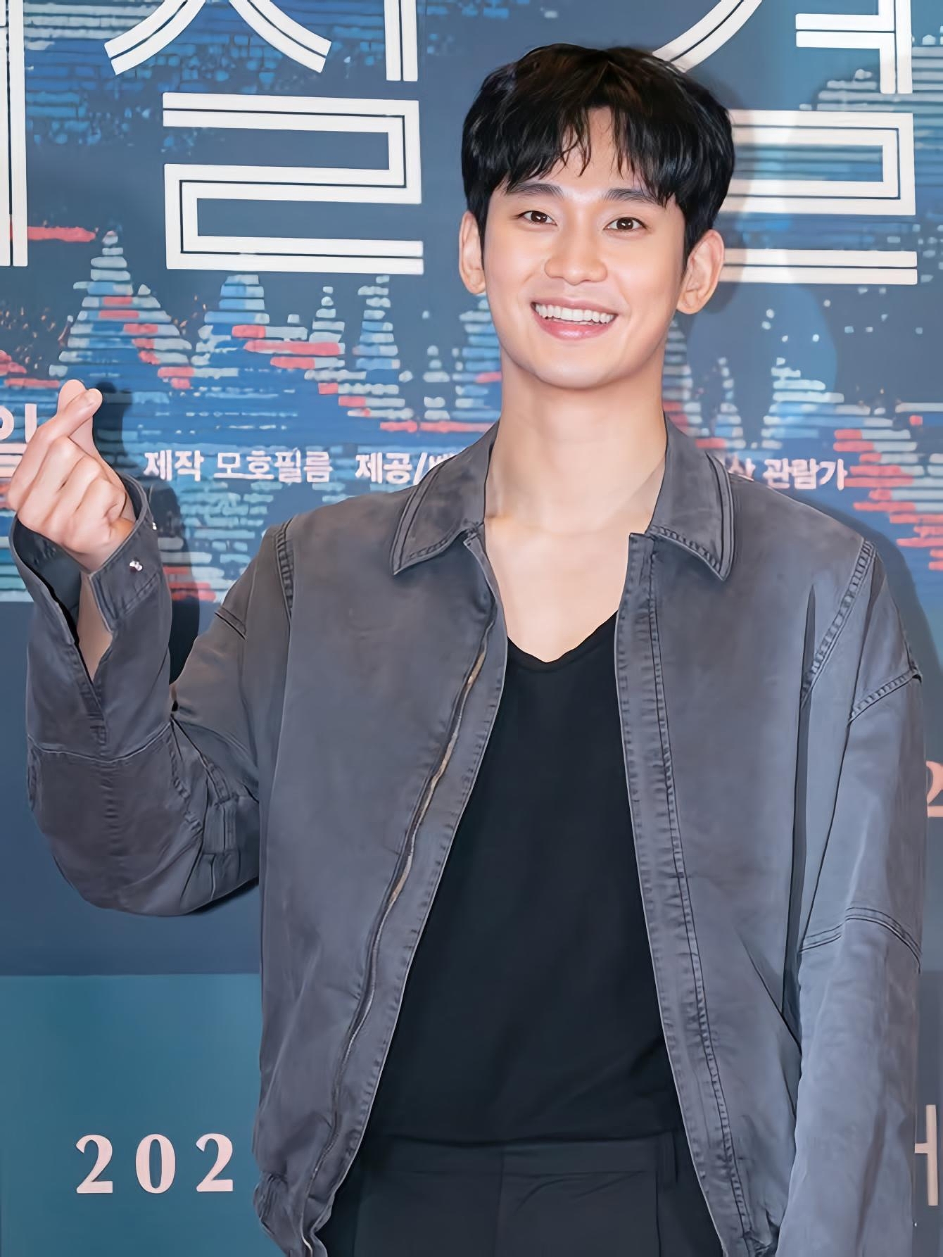 キム・スヒョンの最近の活動ショット