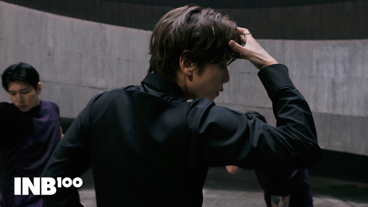 Behind-the-scenes cut of Baekhyun