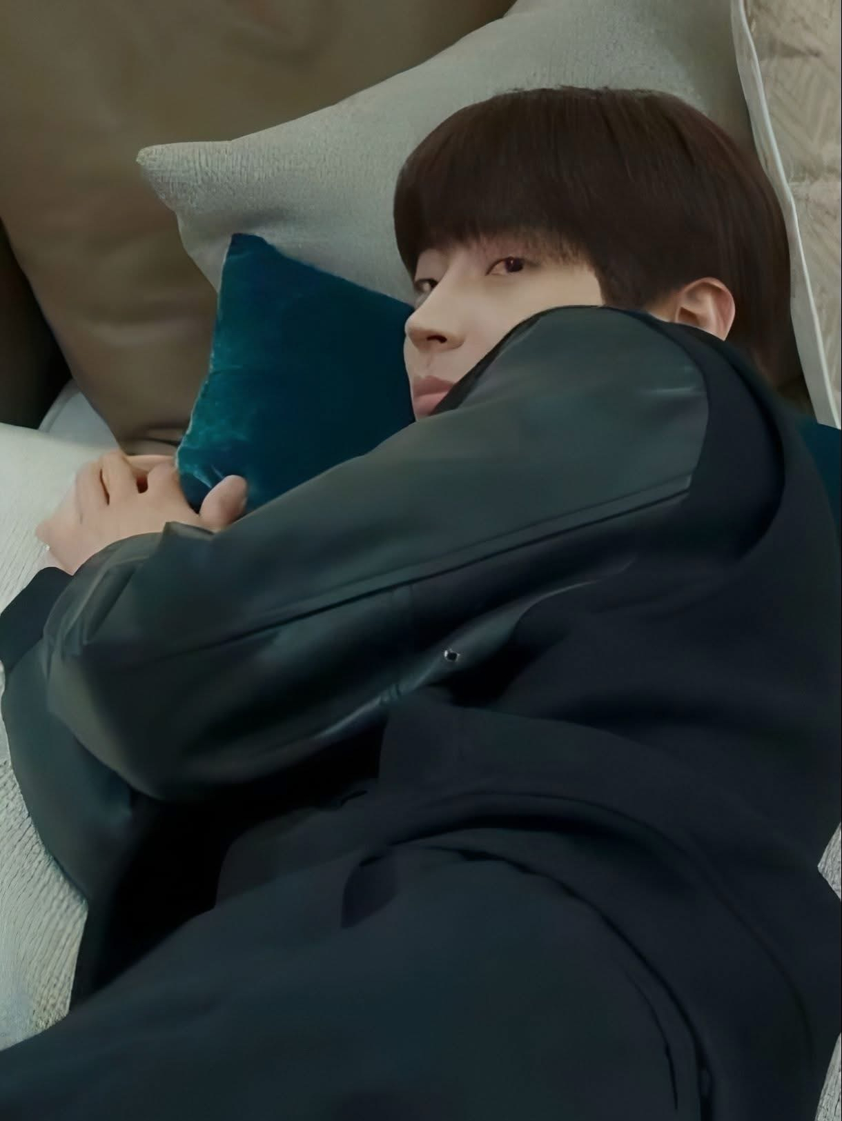 Foto kegiatan terbaru dari Hwang Inyoup