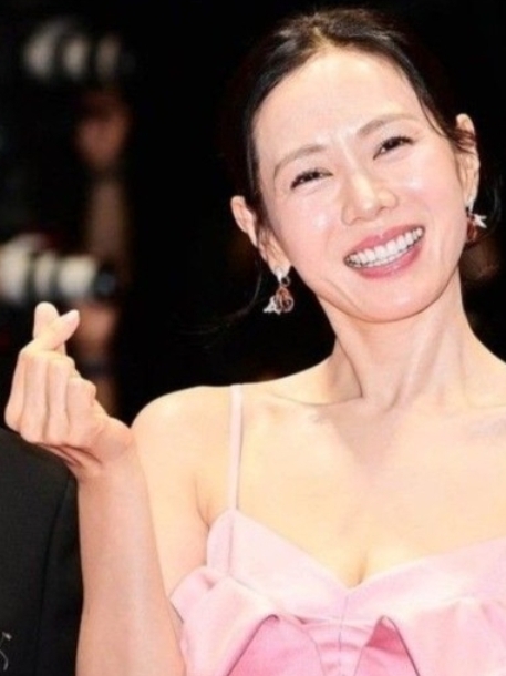 Cuplikan di balik layar dari Son Yejin