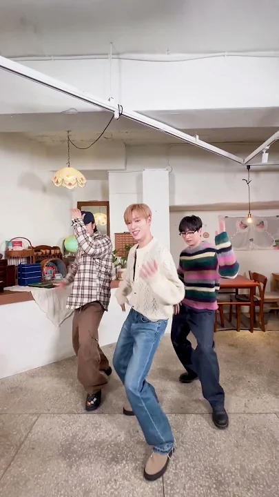 Choi Siwon background image recommended by Choeaedol Celeb fandom