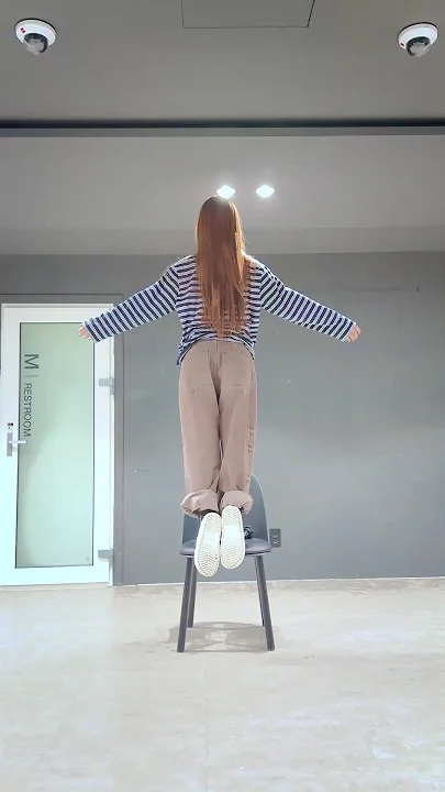 Emotional wallpaper shared by fans for Jung Eunji