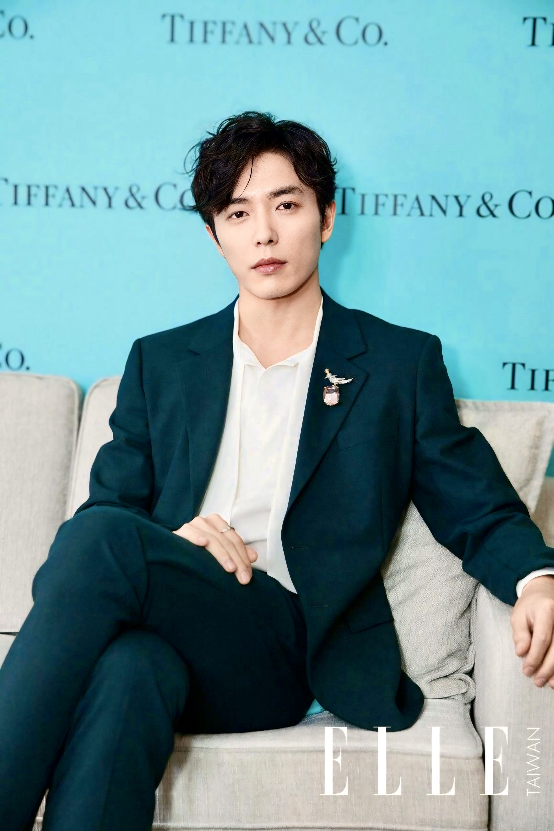 粉丝拍下的金材昱瞬间