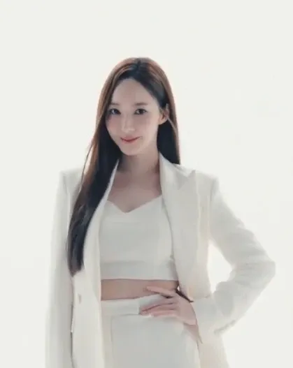 Recent activity shot of Park Minyoung