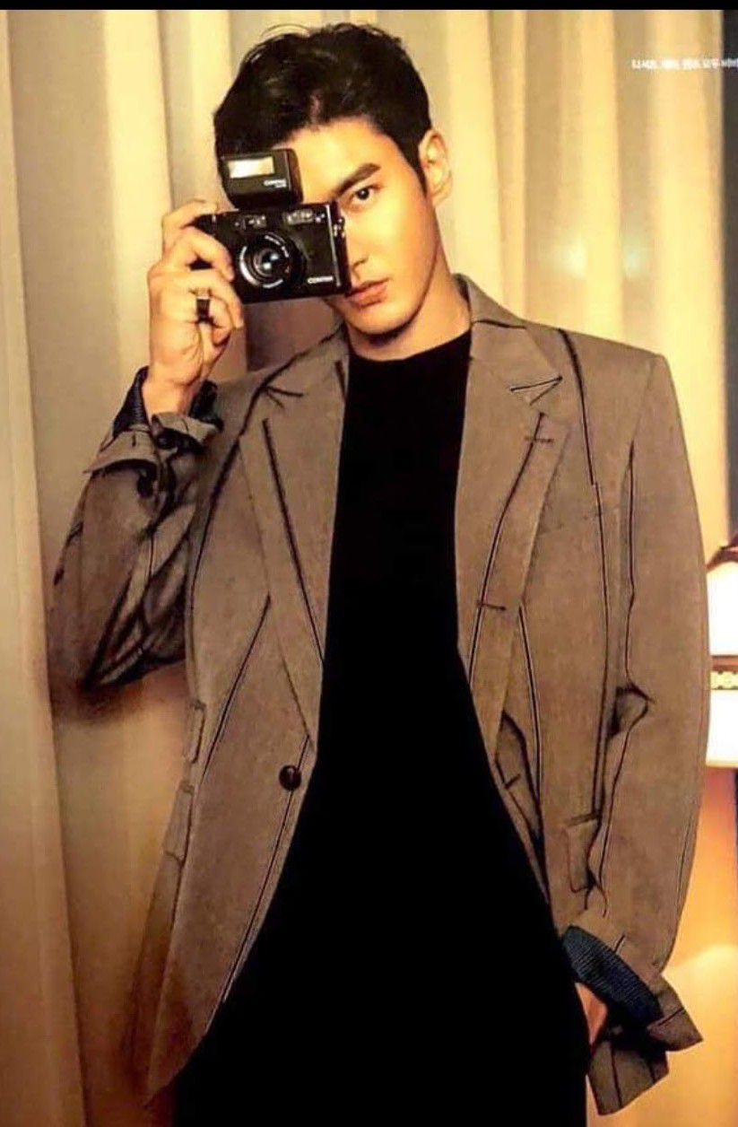 Latest photo of Choi Siwon