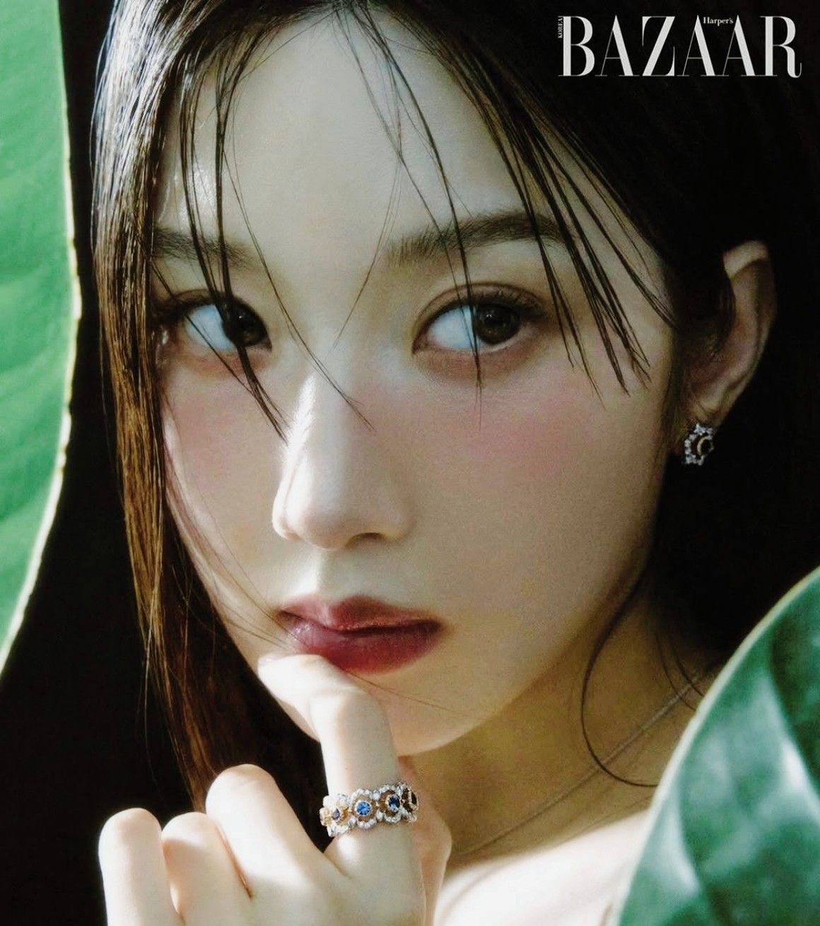 Behind-the-scenes cut of Mun Kayoung