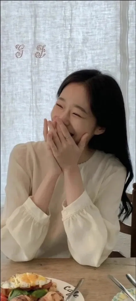 노윤서 팬덤이 사랑하는 대표 배경 이미지