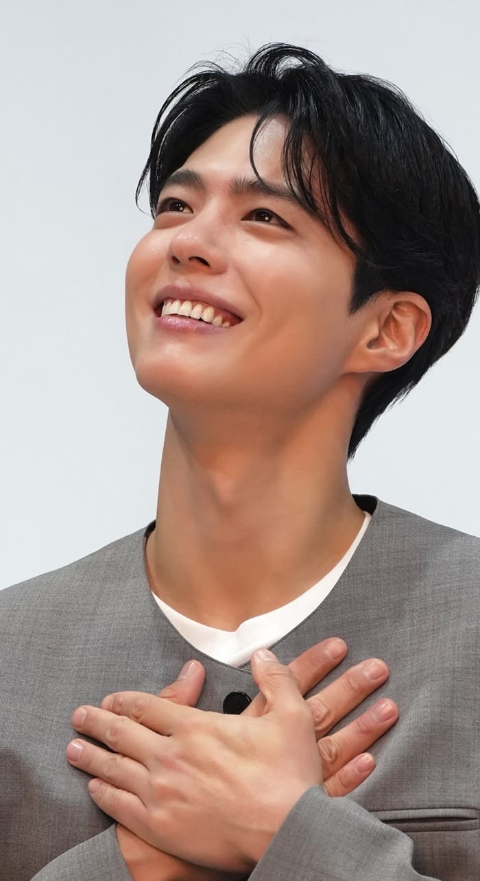 Today's popular wallpaper in Park Bogum community