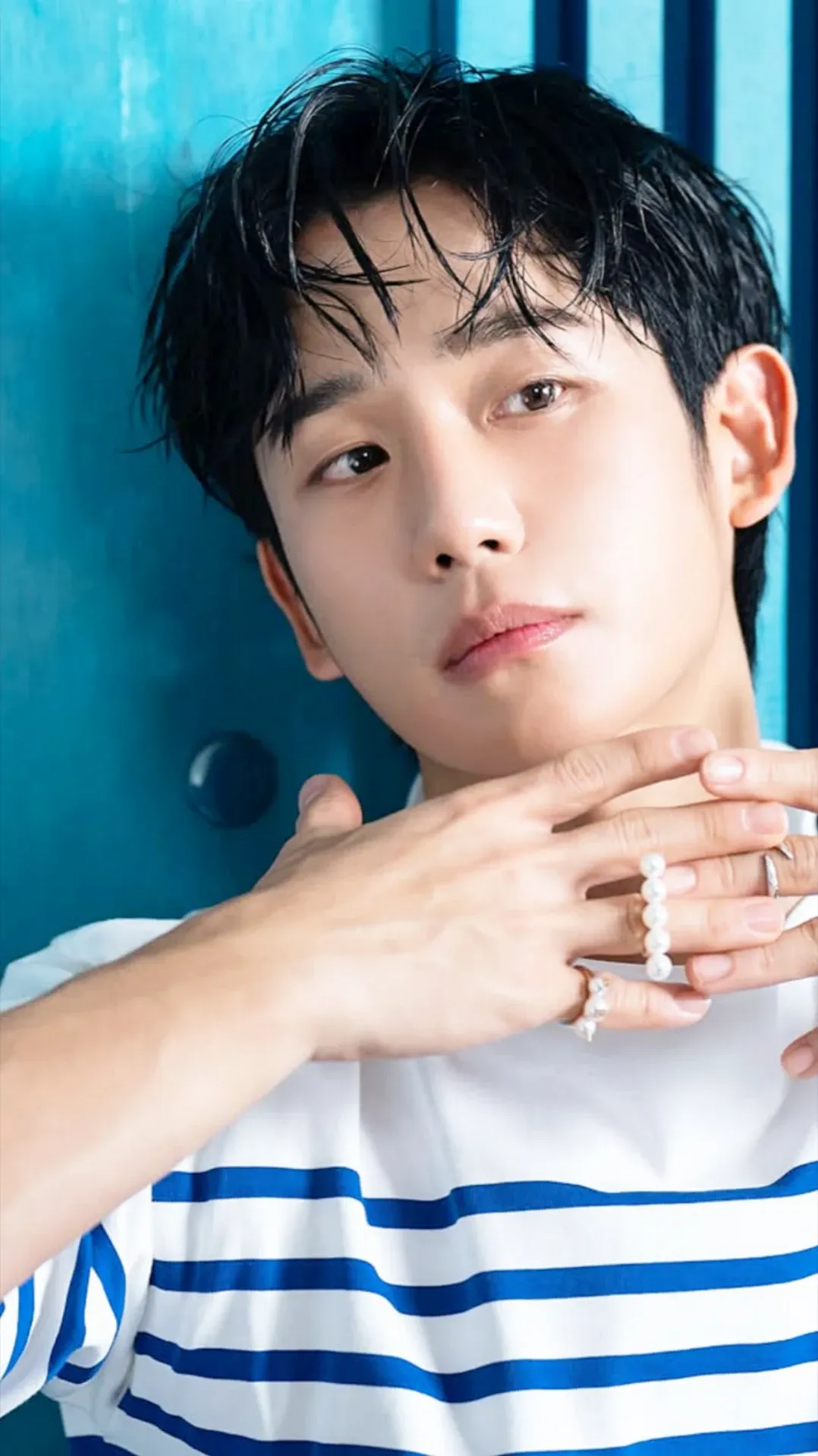 Behind-the-scenes cut of Jung Haein