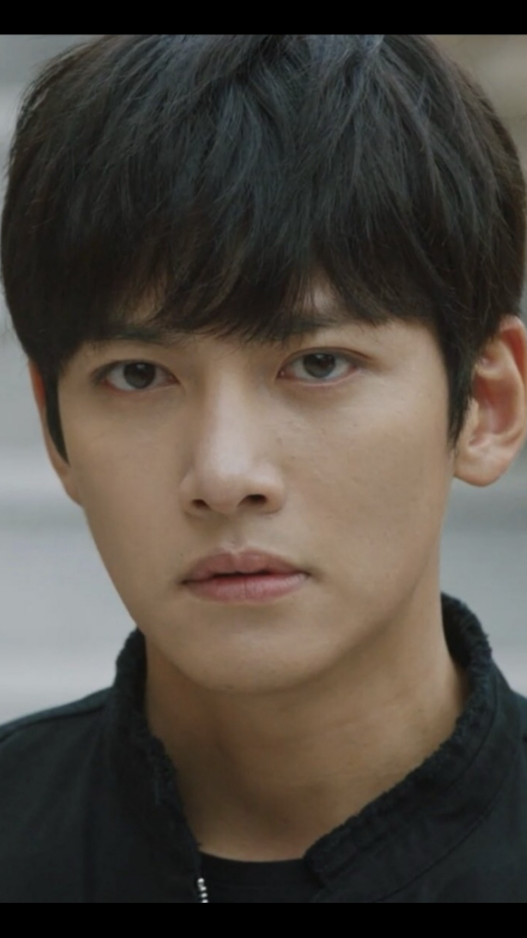 チ・チャンウクのビハインドカット