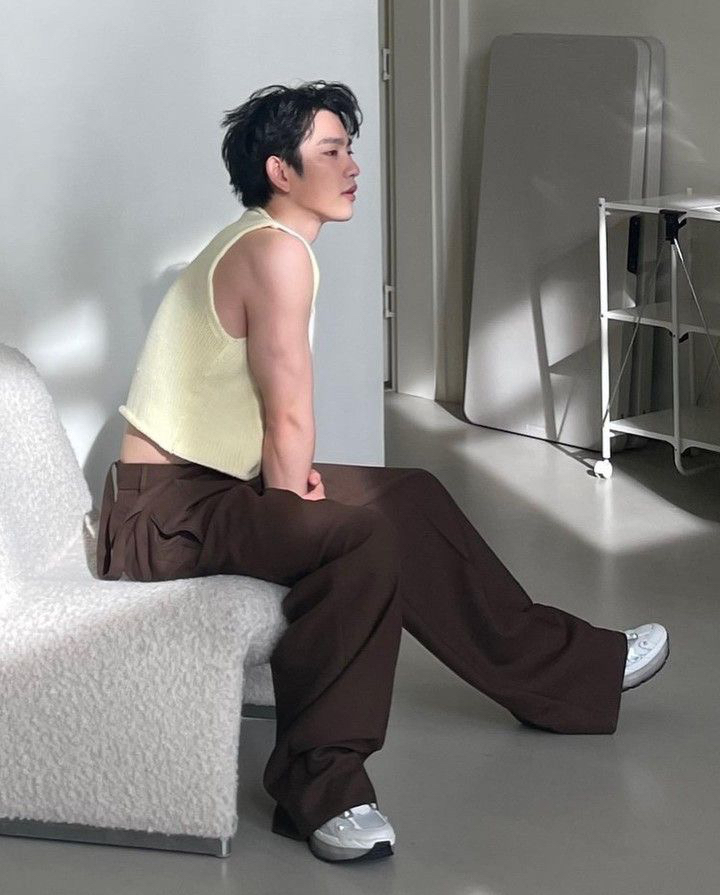 Cuplikan di balik layar dari Park Jinyoung