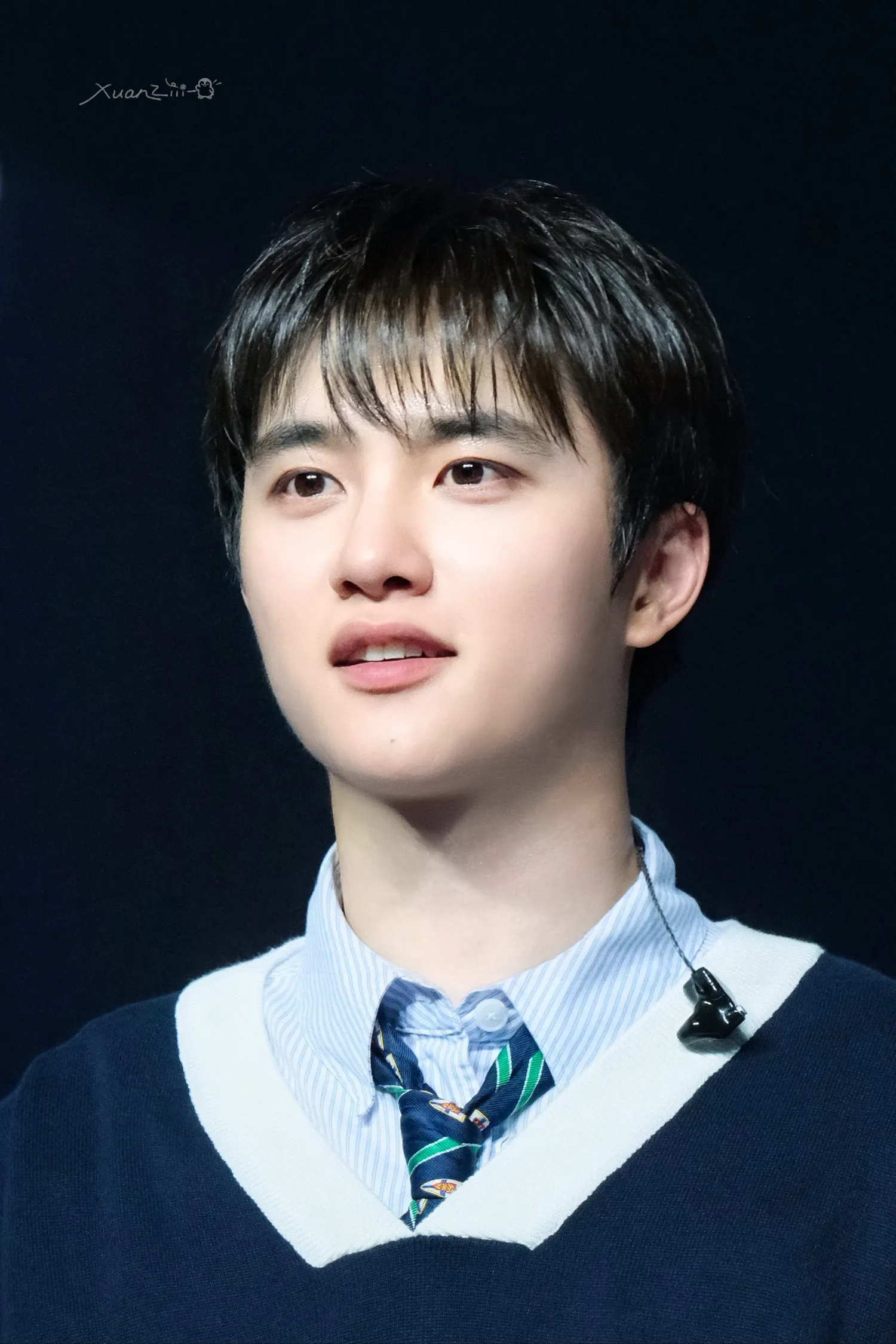 Cuplikan di balik layar dari Doh Kyungsoo (D.O.)