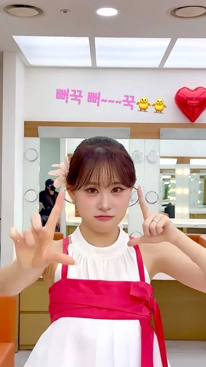 Foto kegiatan terbaru dari Kim Dahyun