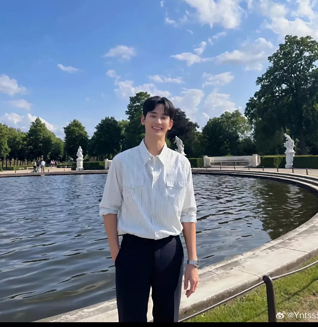 Foto terbaru dari Kim Soohyun