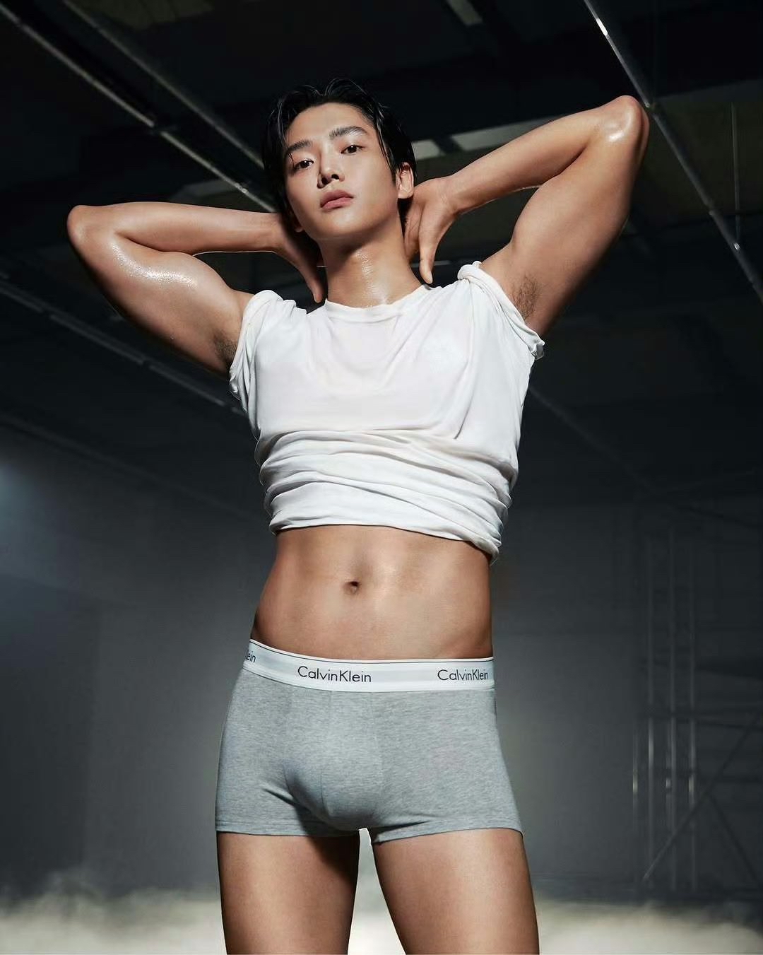 Cuplikan di balik layar dari Rowoon