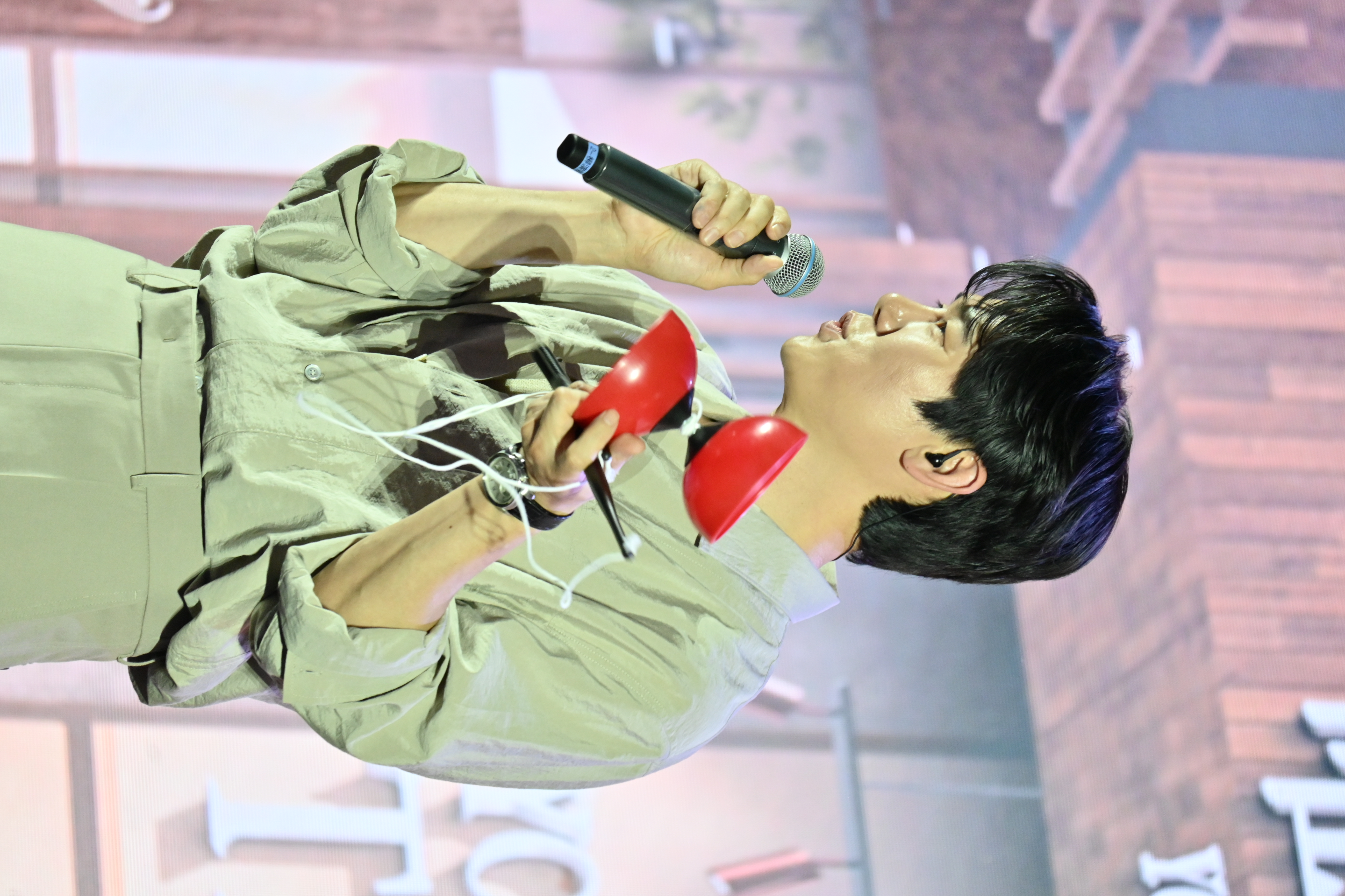 Behind-the-scenes cut of Yoo Yeonseok