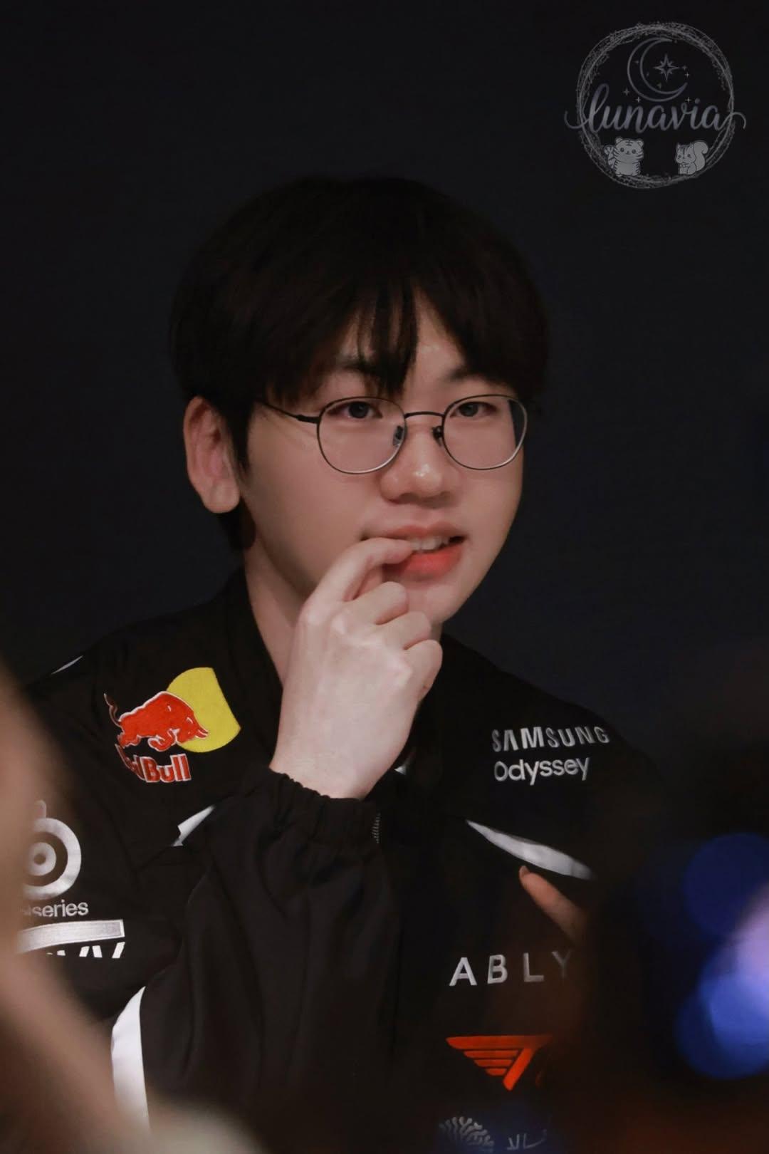 A moment captured by a fan of Doran