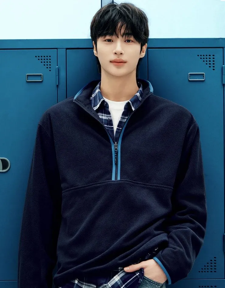 Latest photo of Byeon Wooseok