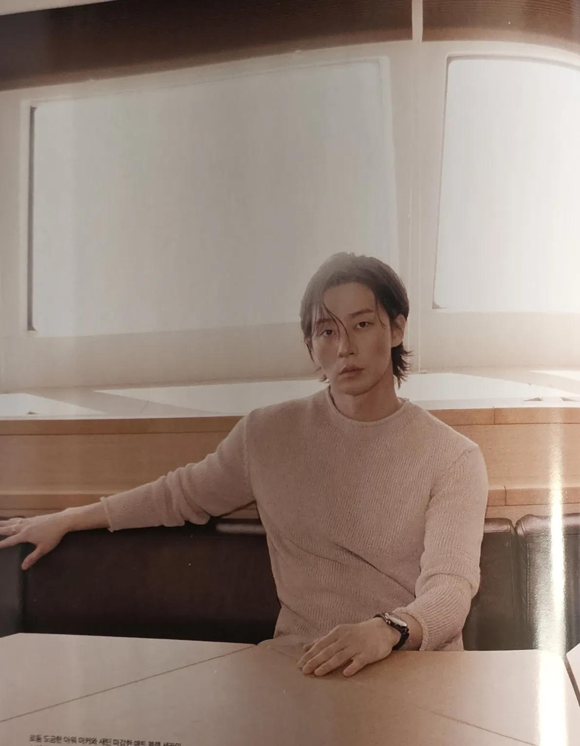 A moment captured by a fan of Park Seojoon