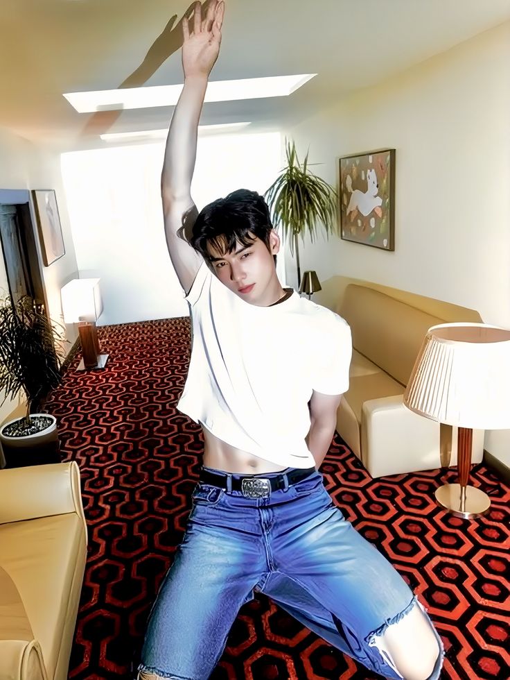 Foto terbaru dari Cha Eunwoo