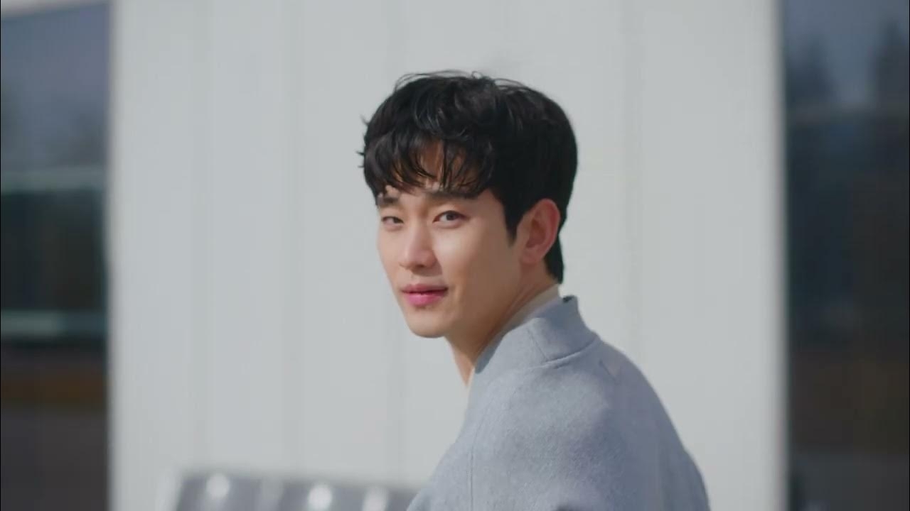 A moment captured by a fan of Kim Soohyun