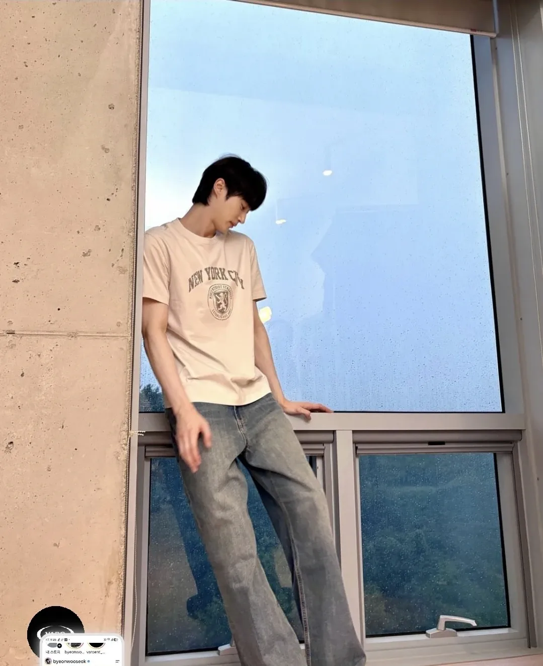 Latest photo of Byeon Wooseok