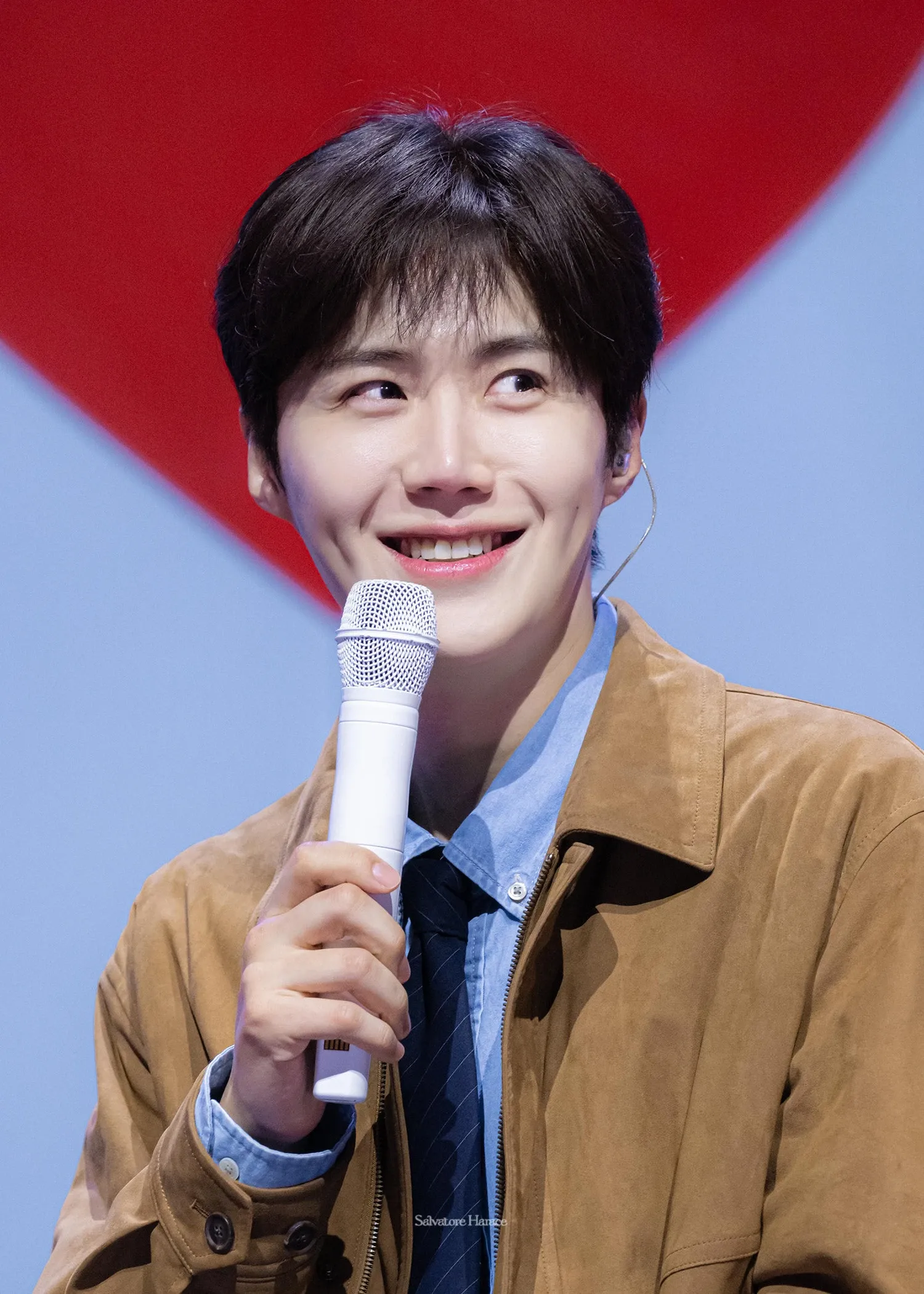 김선호의 최신 사진