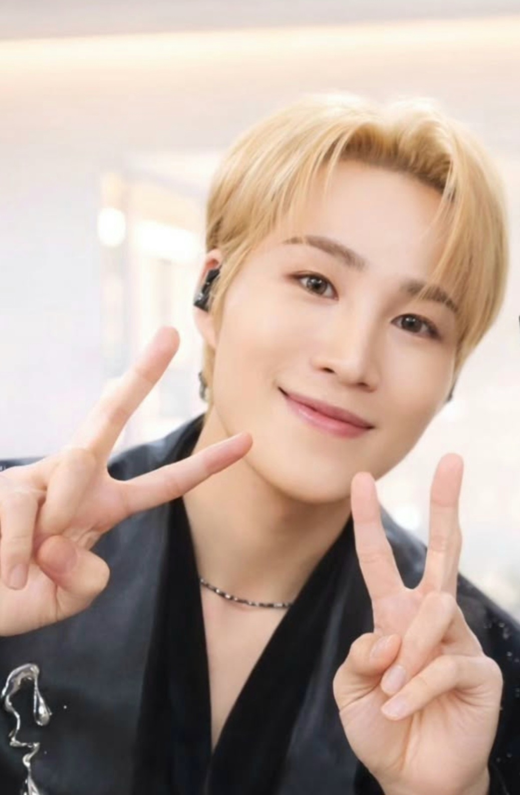 김희재의 비하인드 컷