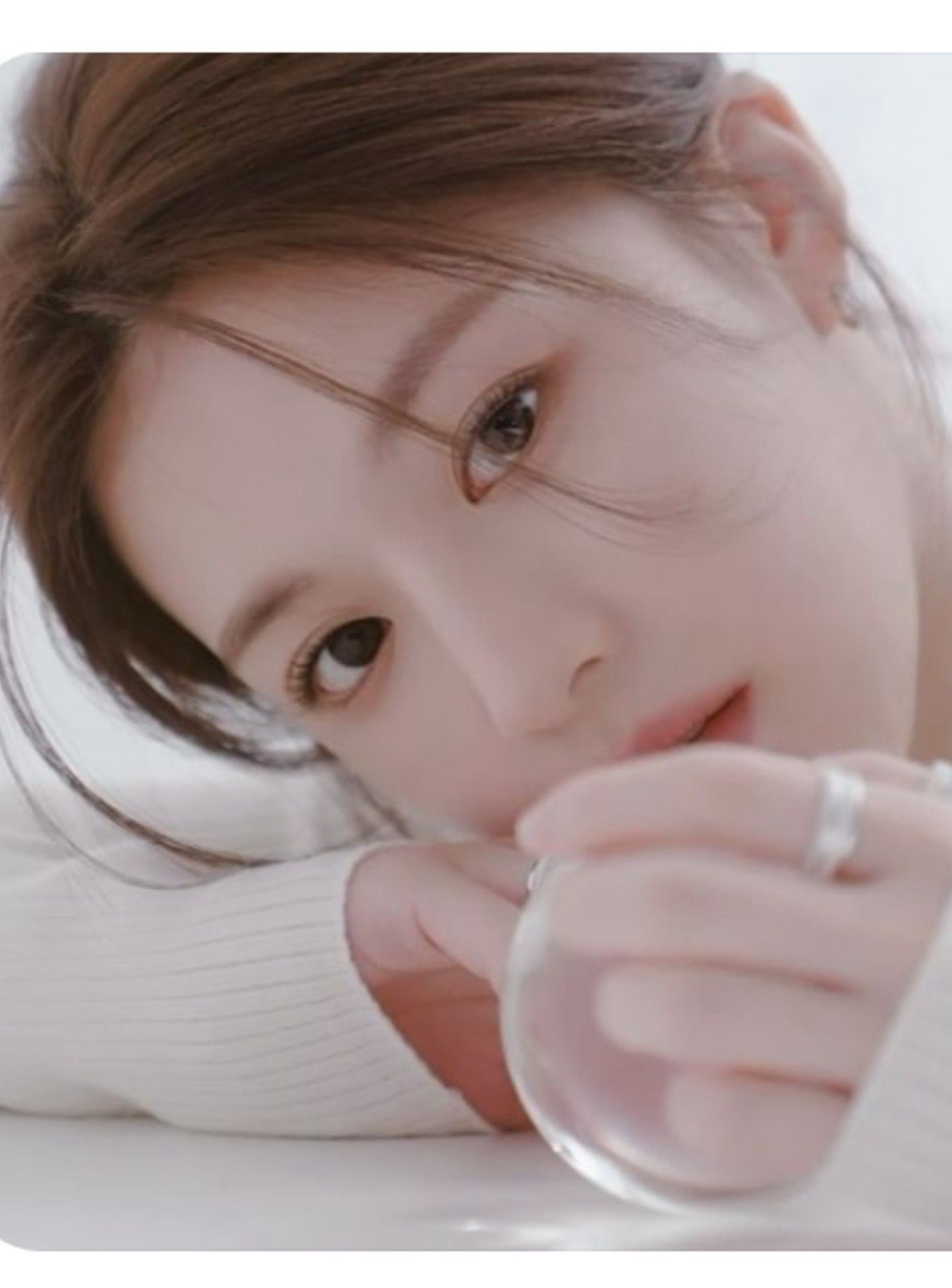 Behind-the-scenes cut of Go Younjung