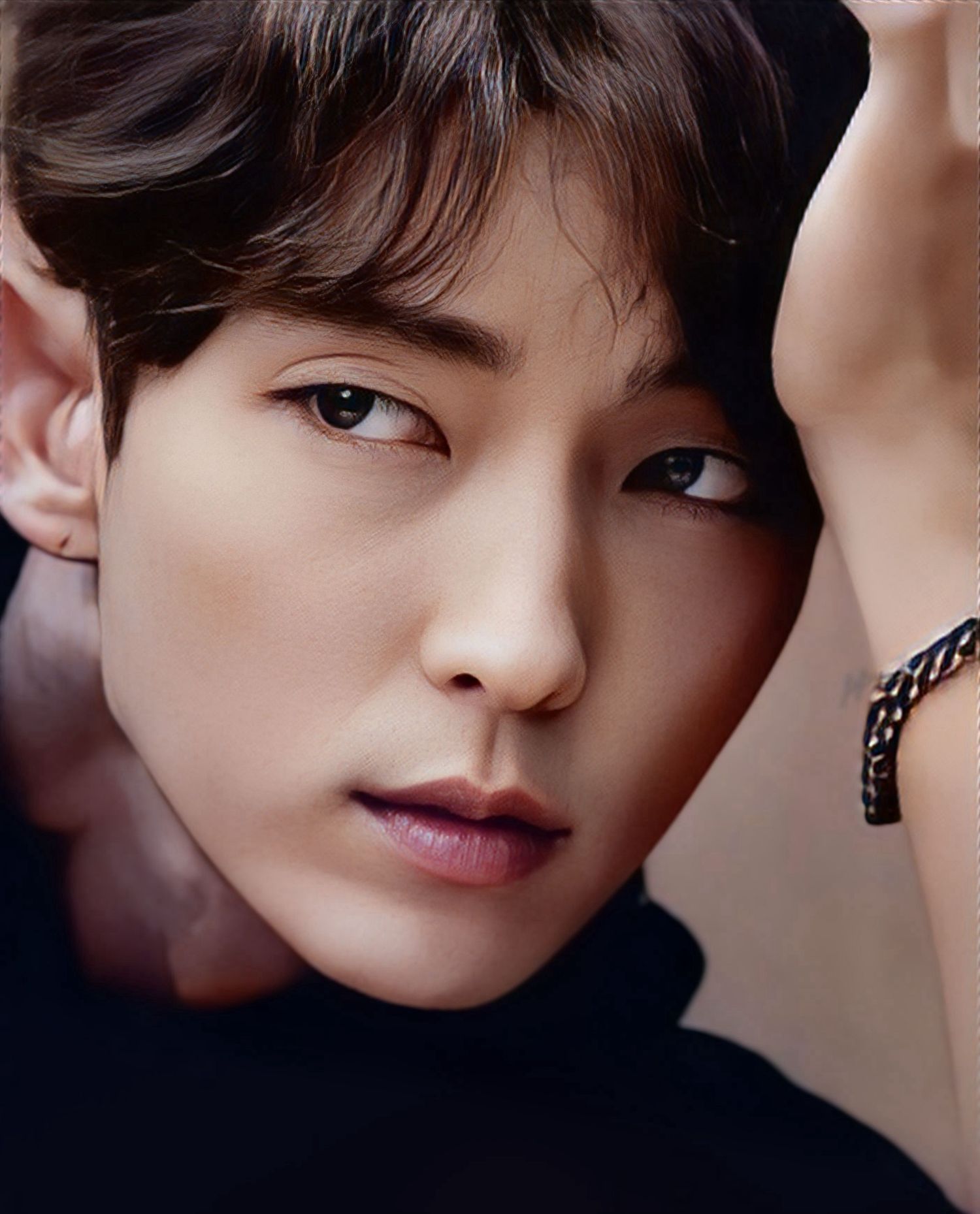A moment captured by a fan of Lee Joongi