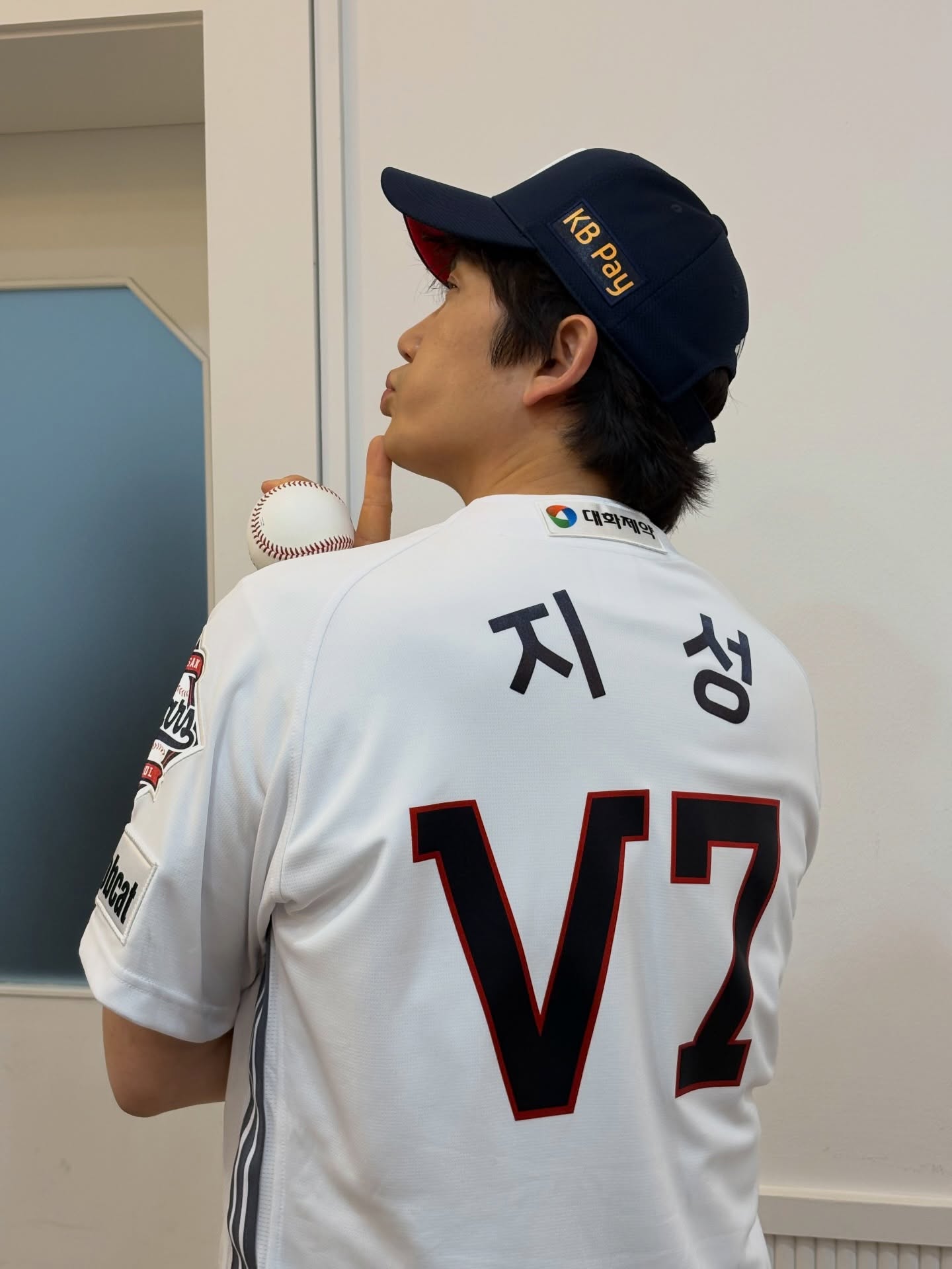 Foto terbaru dari Ji Sung