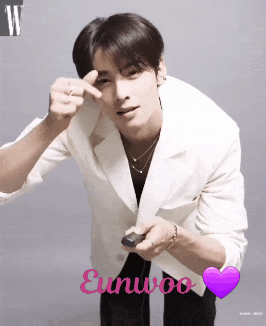 A moment captured by a fan of Cha Eunwoo