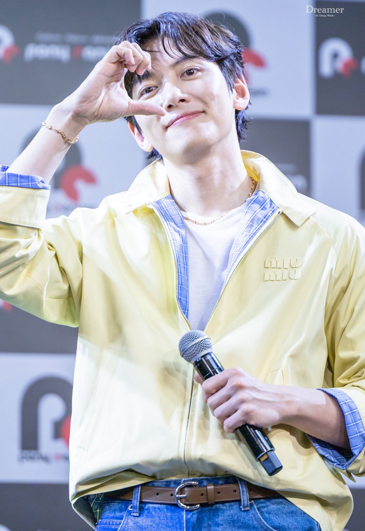 Behind-the-scenes cut of Ji Changwook