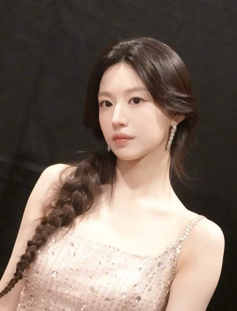 Latest photo of Go Younjung