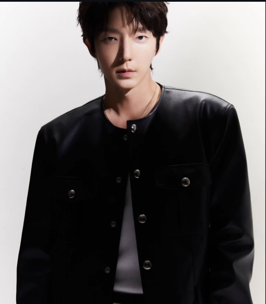 Latest photo of Lee Joongi